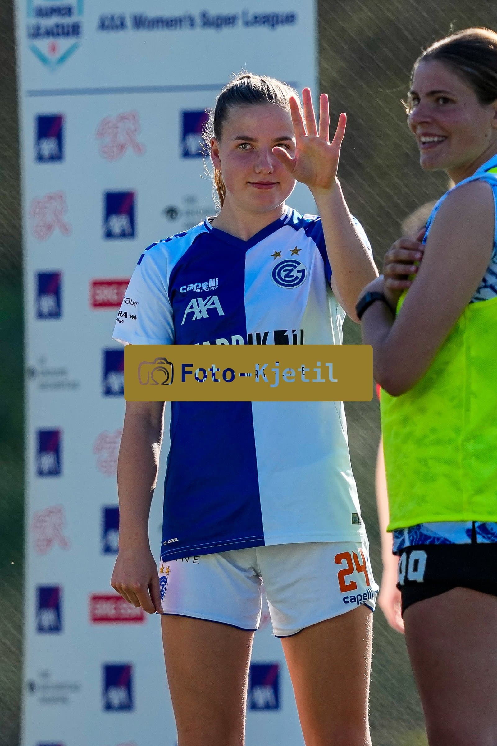 Schweiz: AXA Women's Super League 2025/26, FC Aarau Frauen vs GC Frauenfussball - Sportanlage Schachen, Aarau: Giulia Looser (24 Grasshoppers) nach dem Spiel