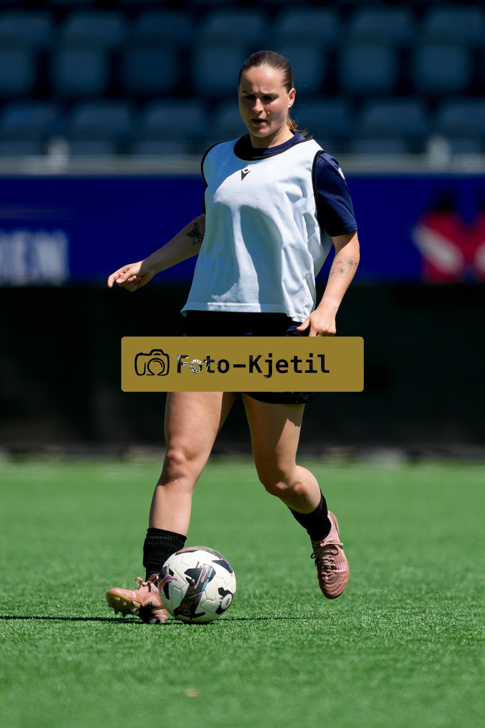 Schweiz: AXA Women's Super League 2025/26, FC Thun vs Yverdon Sport FC - Stadion Lachen, Thun: Emeline von Dach (5 Yverdon)