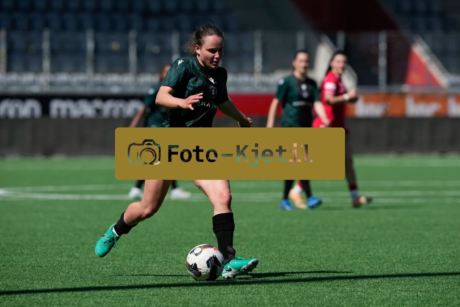 Schweiz: AXA Women's Super League 2025/26, FC Thun vs Yverdon Sport FC - Stockhorn Arena, Thun: Chloe Warpelin (19 Yverdon)