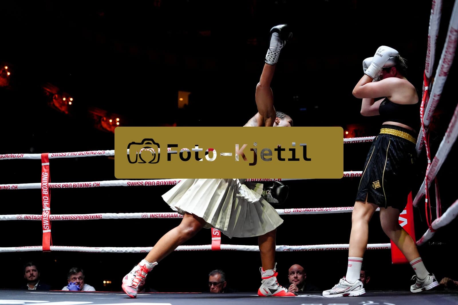 Schweiz: Boxen statt Theater 2026 - Stadttheater, Bern: Zarah Fairn (Frankreich) vs Cristina Mazzotta (Italien)