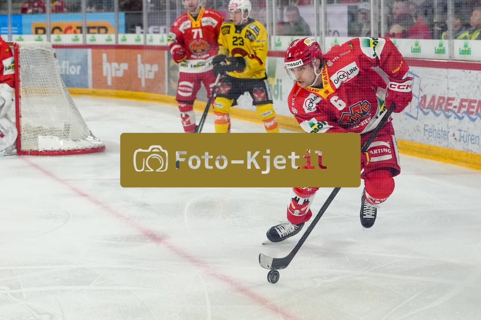 Schweiz: National League Play-In Runde 1, Spiel 1 2025/26, EHC Biel-Bienne vs SC Bern - Tissot Arena, Biel-Bienne: Nicolas Müller - Nicolas Muller (6 EHCB) in Aktion