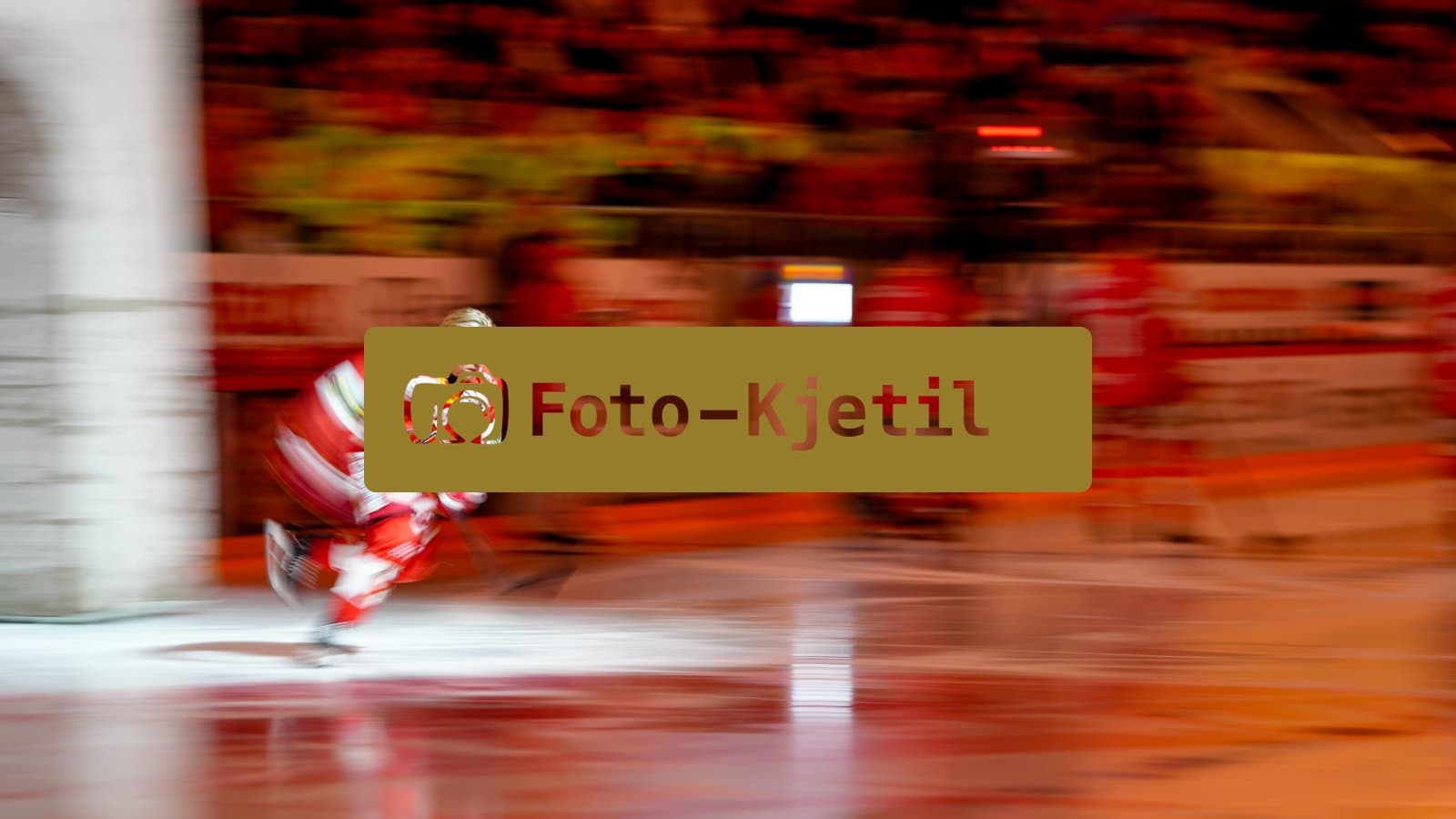 Schweiz: National League Play-In Runde 1, Spiel 1 2025/26, EHC Biel-Bienne vs SC Bern - Tissot Arena, Biel-Bienne: Marcus Sylvegard (29 EHCB) vor dem Spiel

Editnote (Mitzieher)