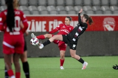 Schweiz: AXA Womens Super League 2025/26, FC Thun vs FC St.Gallen 1879 - Stockhorn Arena, Thun: